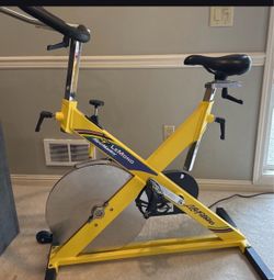Life Fitness LeMond RevMaster Indoor Cycling Bike