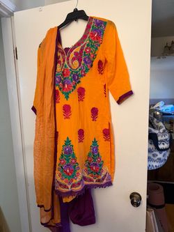 Indian clothing