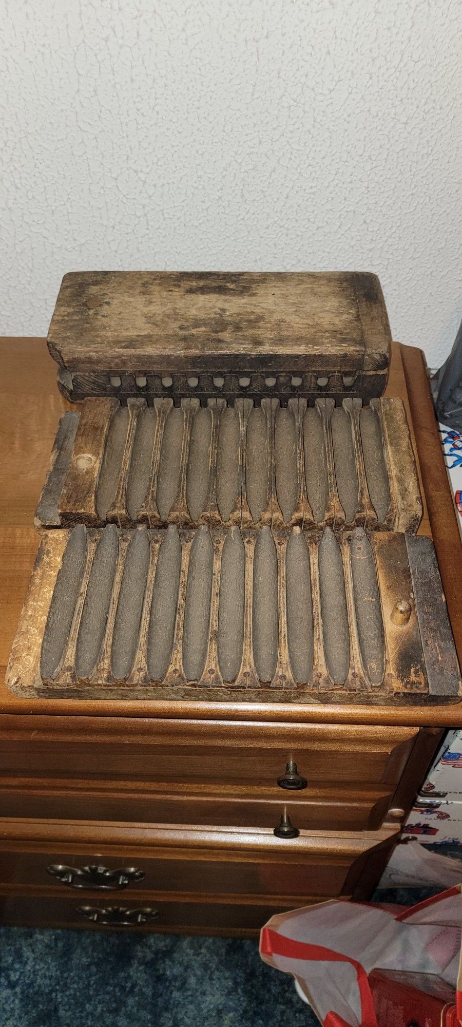 Old Cigar Mold/press