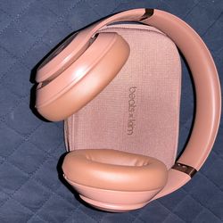 Beats Studio 3 (Kim Kardashian)