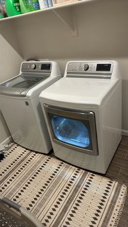 LG Washer and Dryer Set