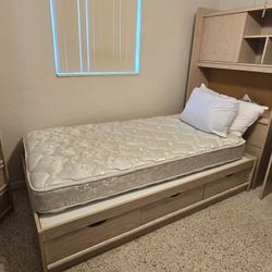 Twin Bedroom Suite