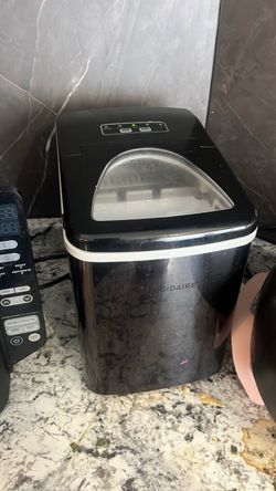 Frigidaire Portable Countertop Ice Maker