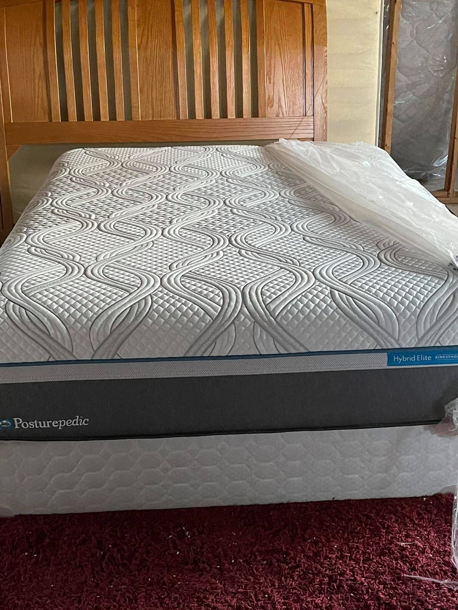 USED QUEEN SIZE SEALY HYBRID MATTRESS ONLY