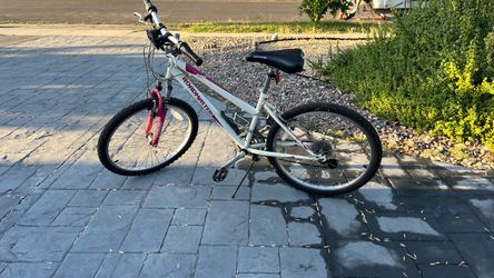 Mid size bicycle for girls