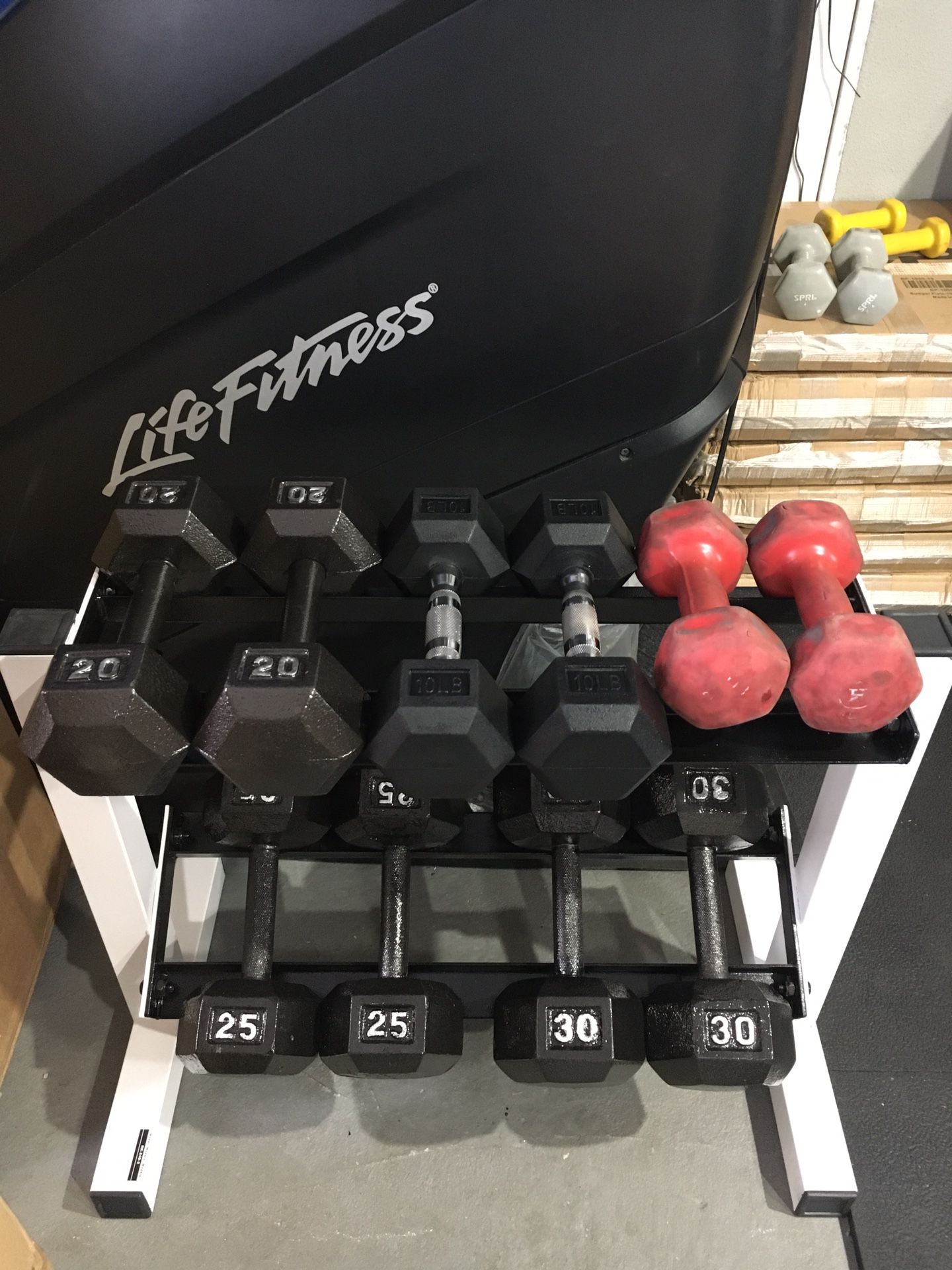 Dumbbell set brand new 8lb 10lb 20lb 25lb 30lb 8lb pair is used and everything else is brand new