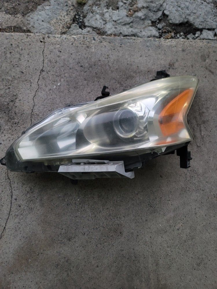 Headlight 