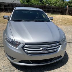2013 Ford Taurus