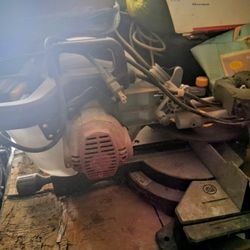 Chicago Electric  Compound Miter Saw