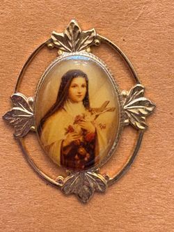 Vintage St. Thérèse of Lisieux lapel pin