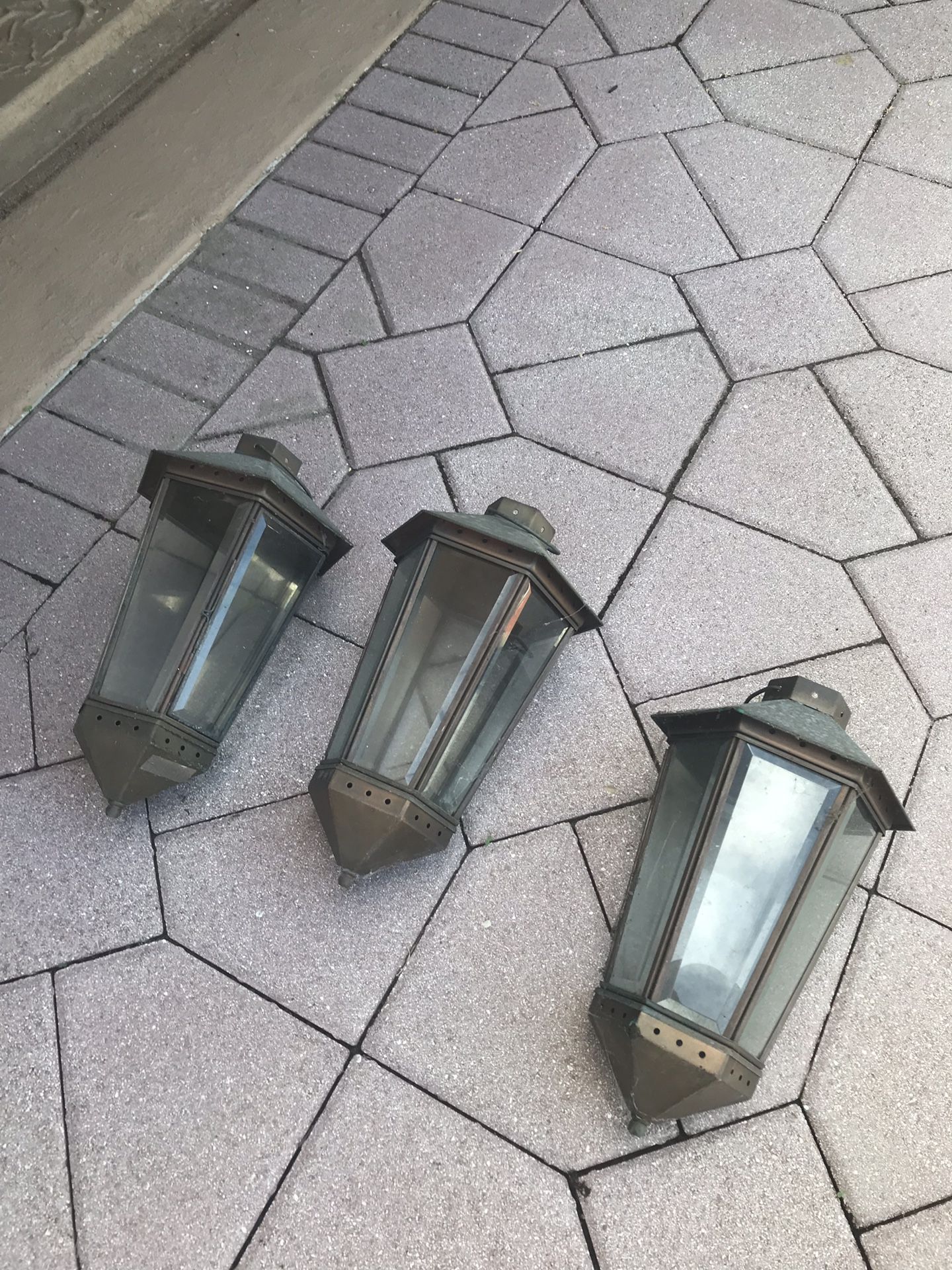 Hanging candle lantern set of three metal