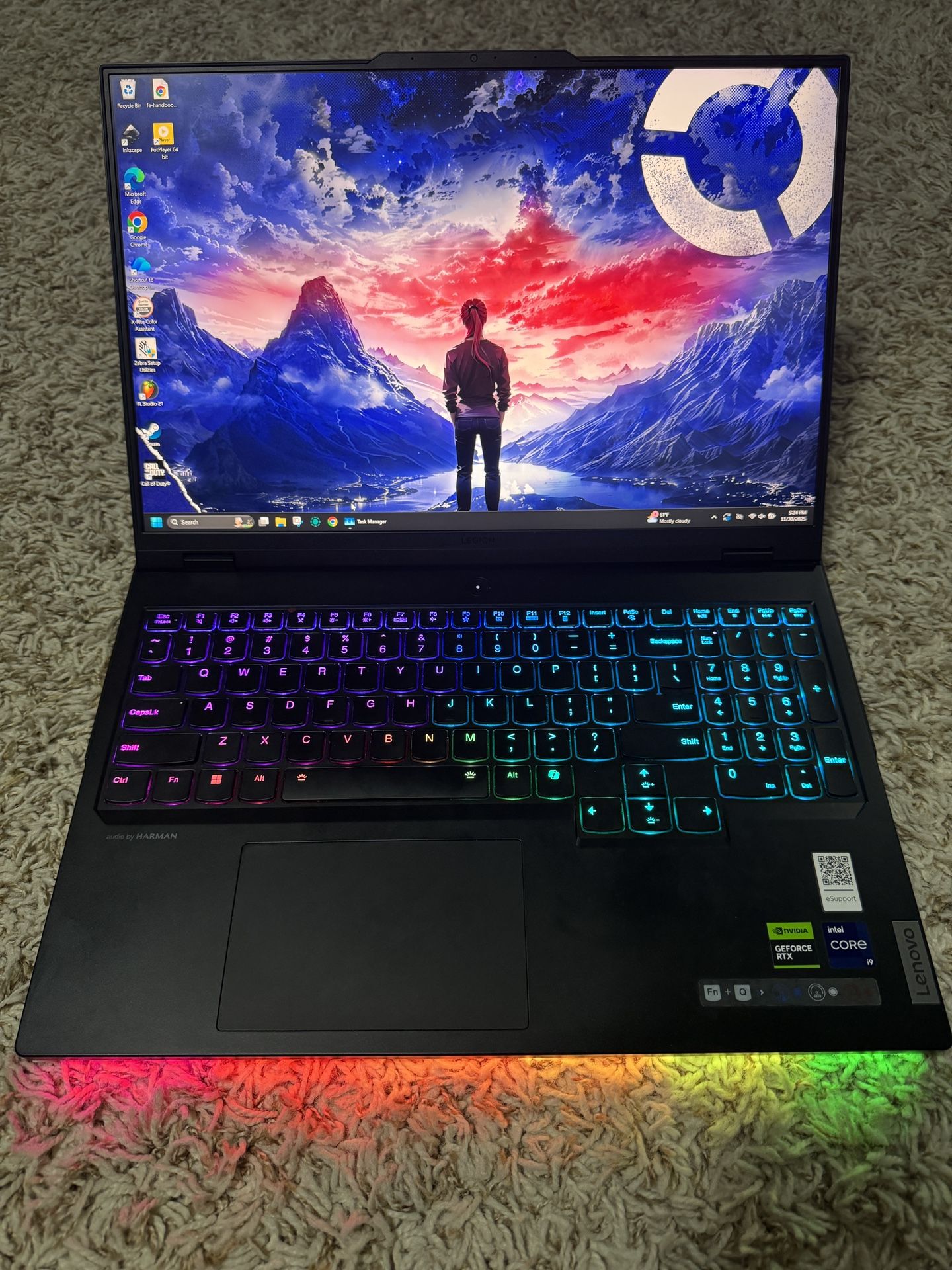 Lenovo Legion Pro 7 (16” Laptop) 16IRX9H