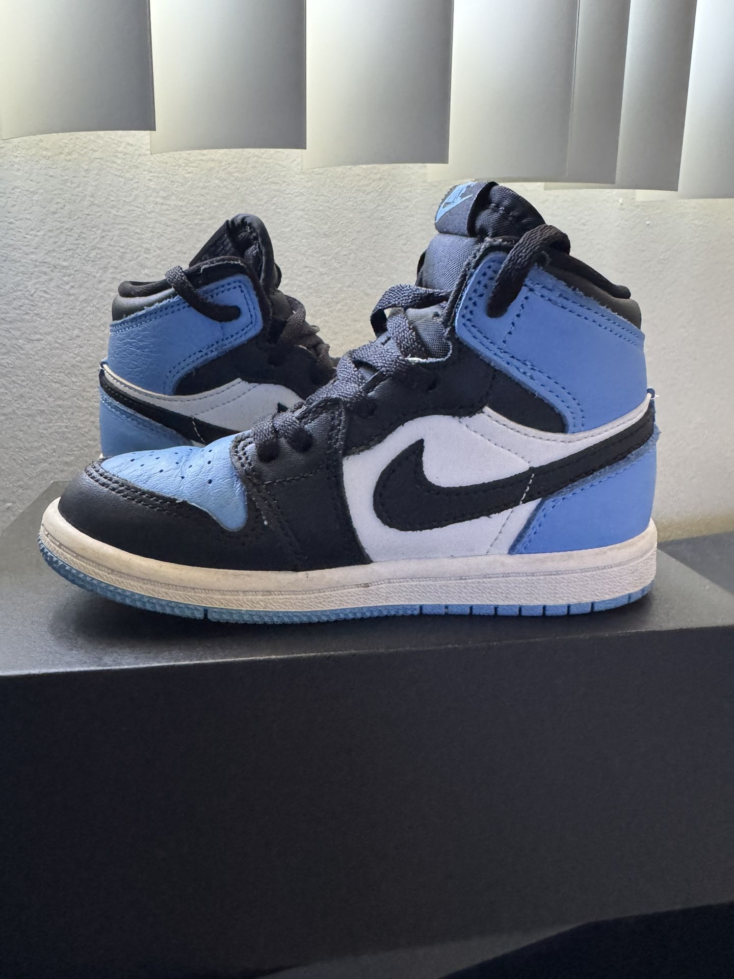 Toddler Jordan’s 1s 