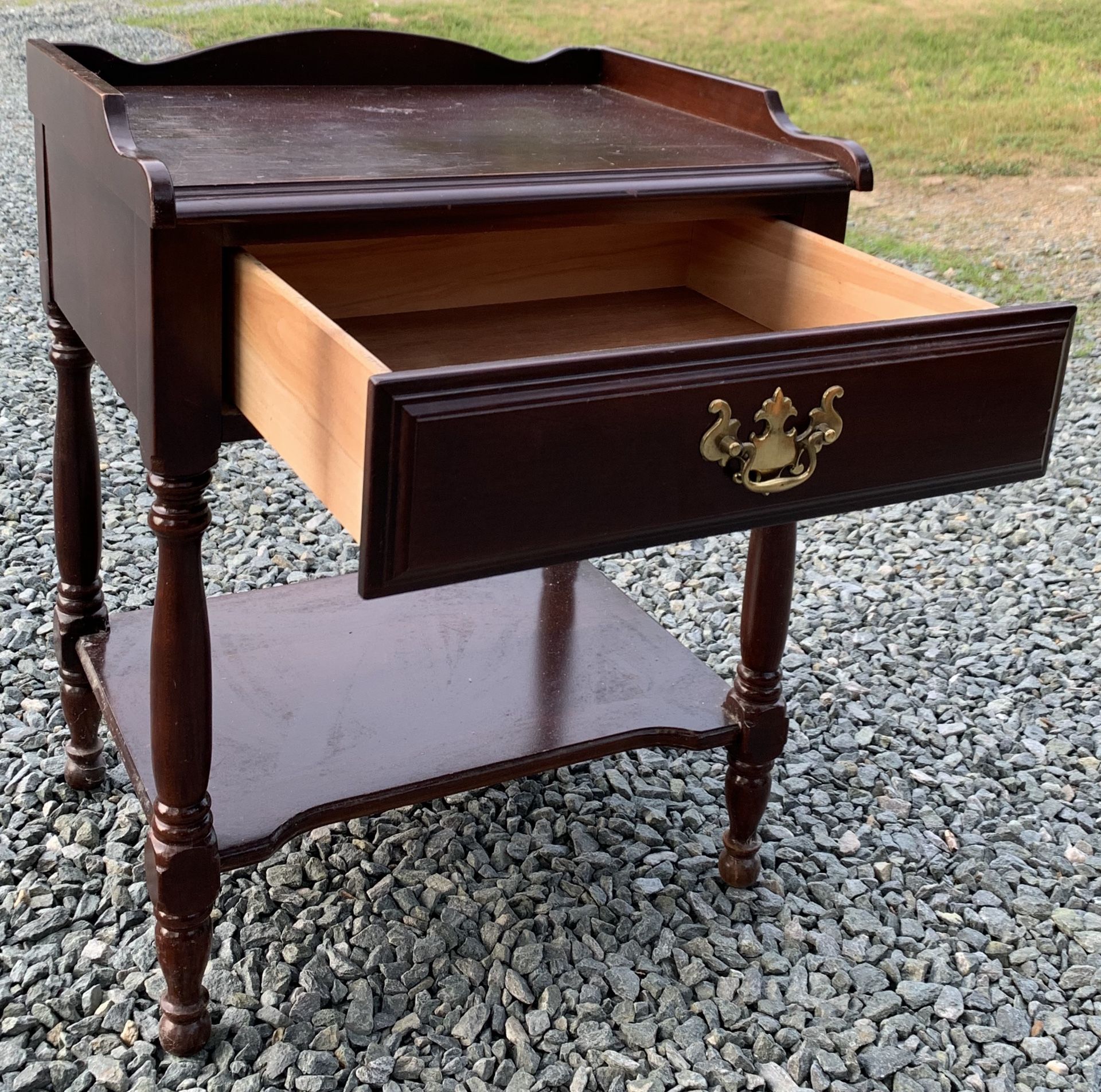 Vintage Wood Sumter Cabinet Company 1 Drawer End Bed Side Table Nightstand