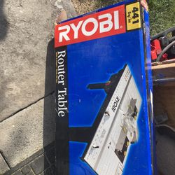Royobi Router Table