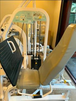 Nautilus Nitro Seated Leg Press Commercial Gym Equipment Exercise Fitness Weight Machine