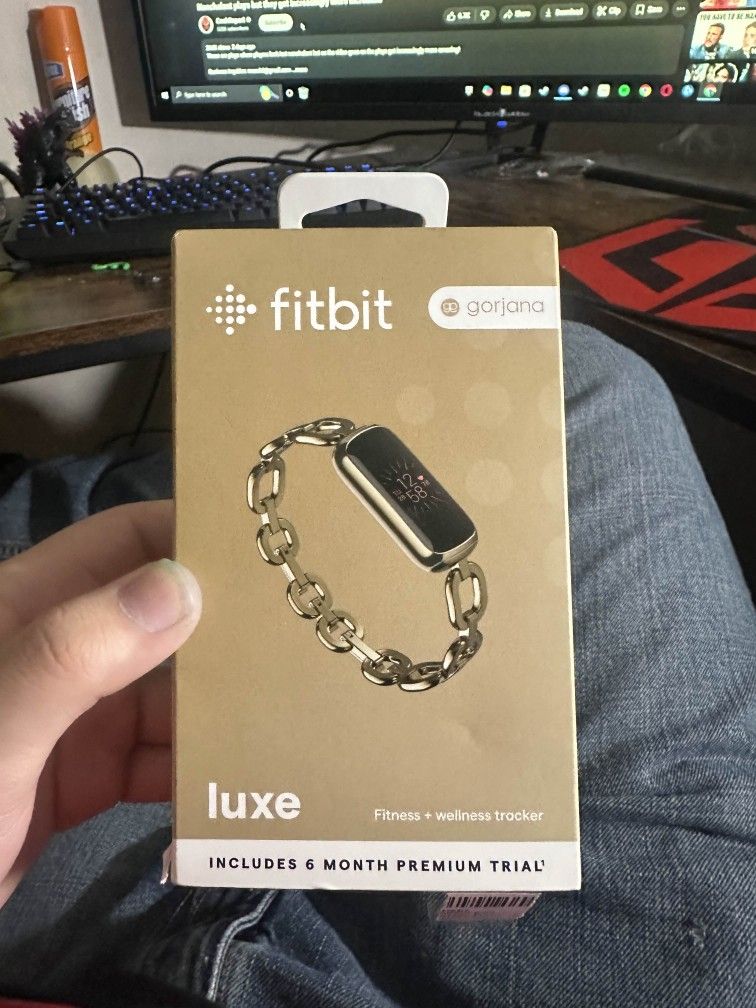 Fitbit gold luxe