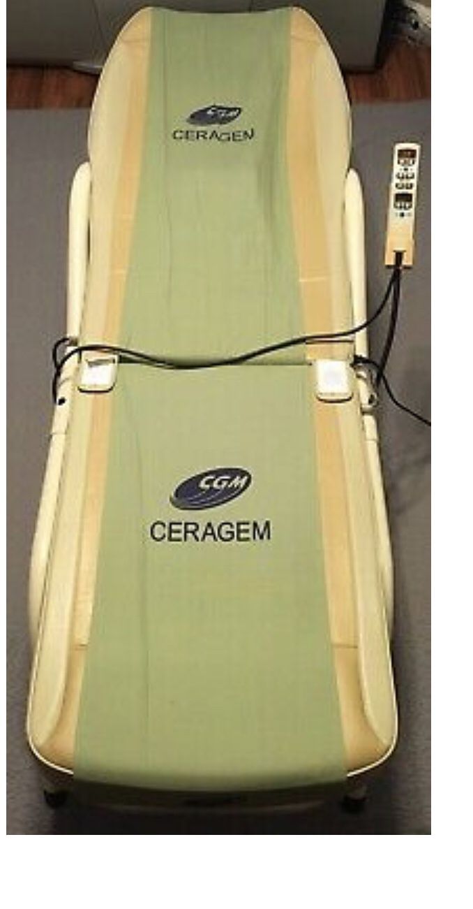 ꙮ Ceragem Master Therapy Thermal Massage Bed CGM-M3500 With Attachments