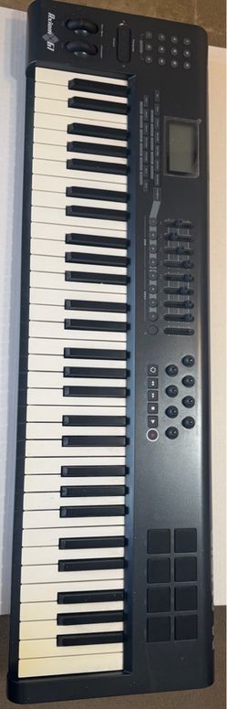 M Audio axiom 61