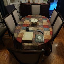 Dinette table