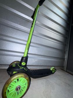 Yvolution Neon Glider