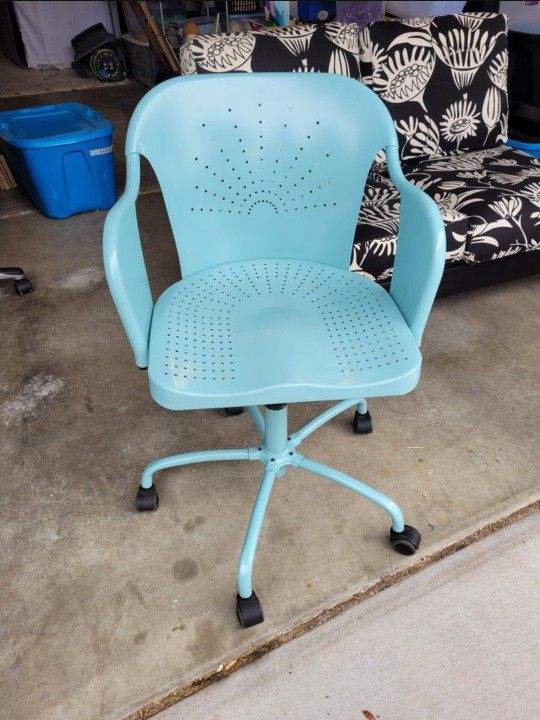 Cute Metal Blue/Green Desk Chair
