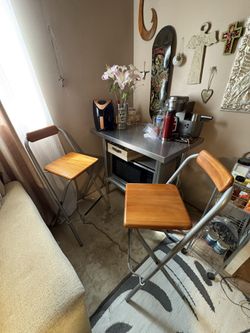 2 solid folding bar stools