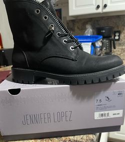 Jennifer Lopez women’s size 7.5 black boots