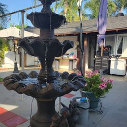 New 7ft Shell Water Fountain 