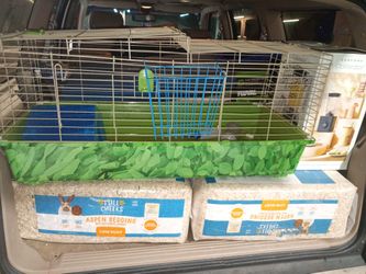 Small Pet Enclosure & Acc.