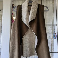Fleece / Faux Suede Vest - Size Small