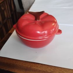 Small Red Tomato/ Apple Dish With Lid Technique KF144 