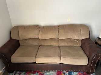 Living Room Set – Sofa, Loveseat & 2 End Tables