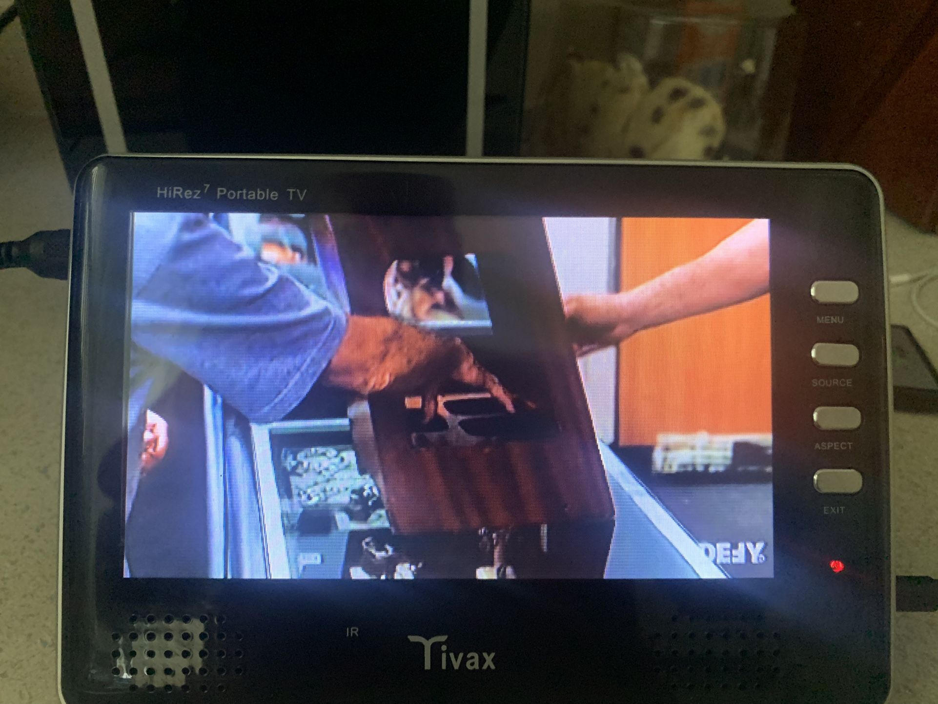 Tivax HiRez7-7” Portable TV