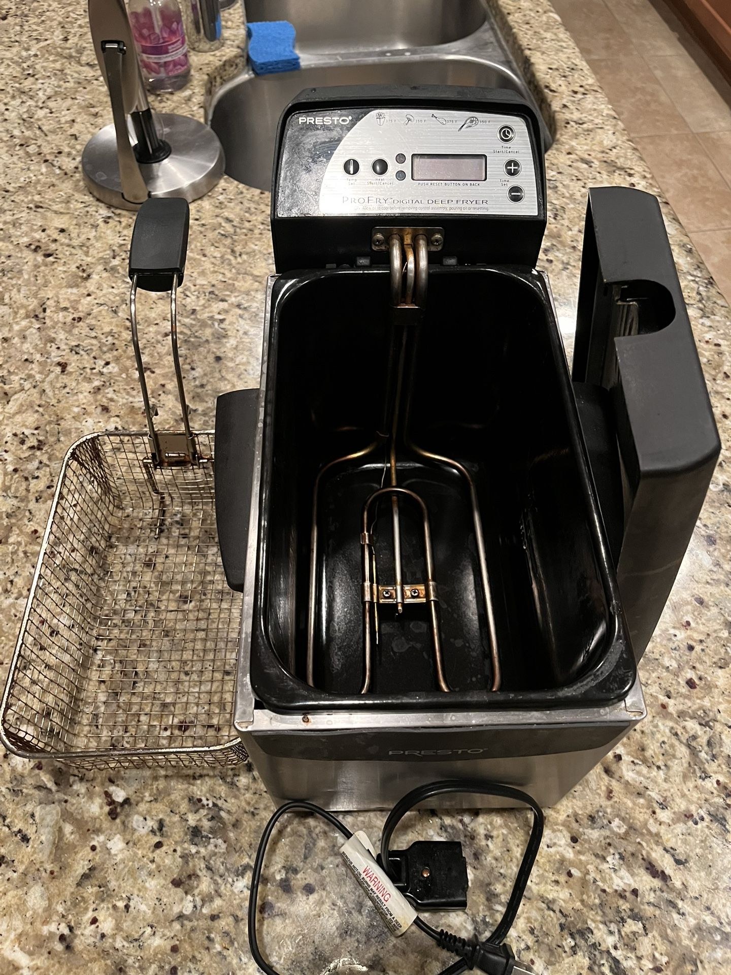 Presto Pro Digital Fryer