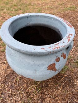Heavy Terracotta pot. Read description1st