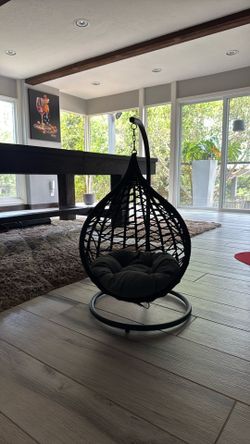 Cat elevated bed