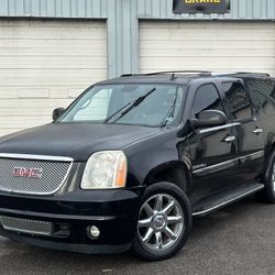 GMC Yukon Denali 