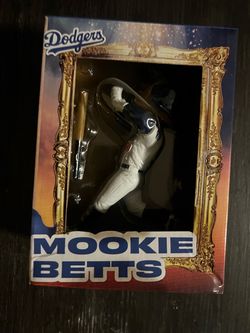 Mookie Betts LA Dodgers2020 Figurine in Box