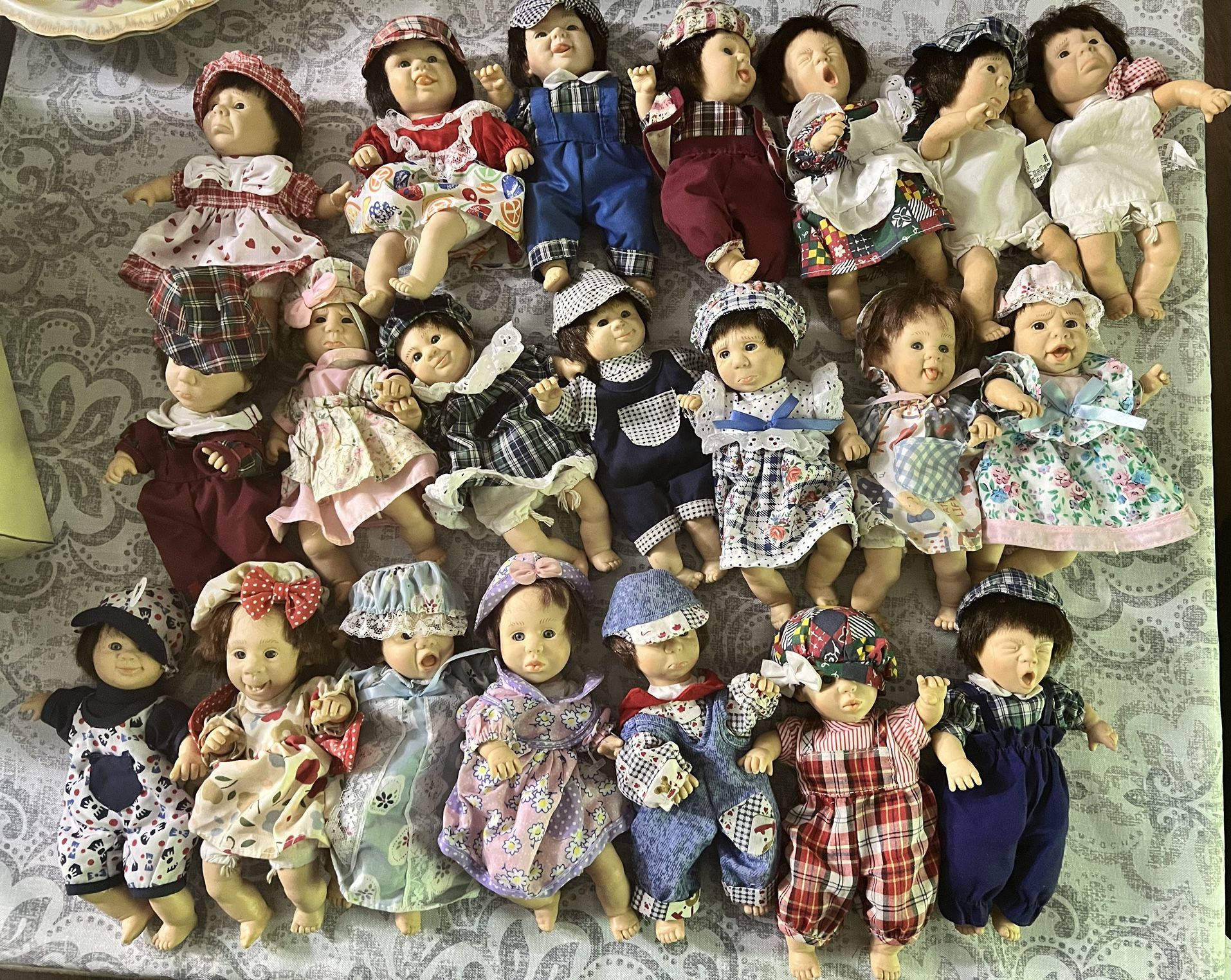 Selling Set Of Palm Pals Bean Bag Kids Doll