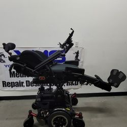 AMY SYSTEMS WHEELCHAIR, FULLY LOADED WITH SEAT LIFT