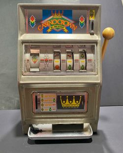 Vintage Coin Bank 1970’s Waco Casino Crown Toy Slot Machine Japan