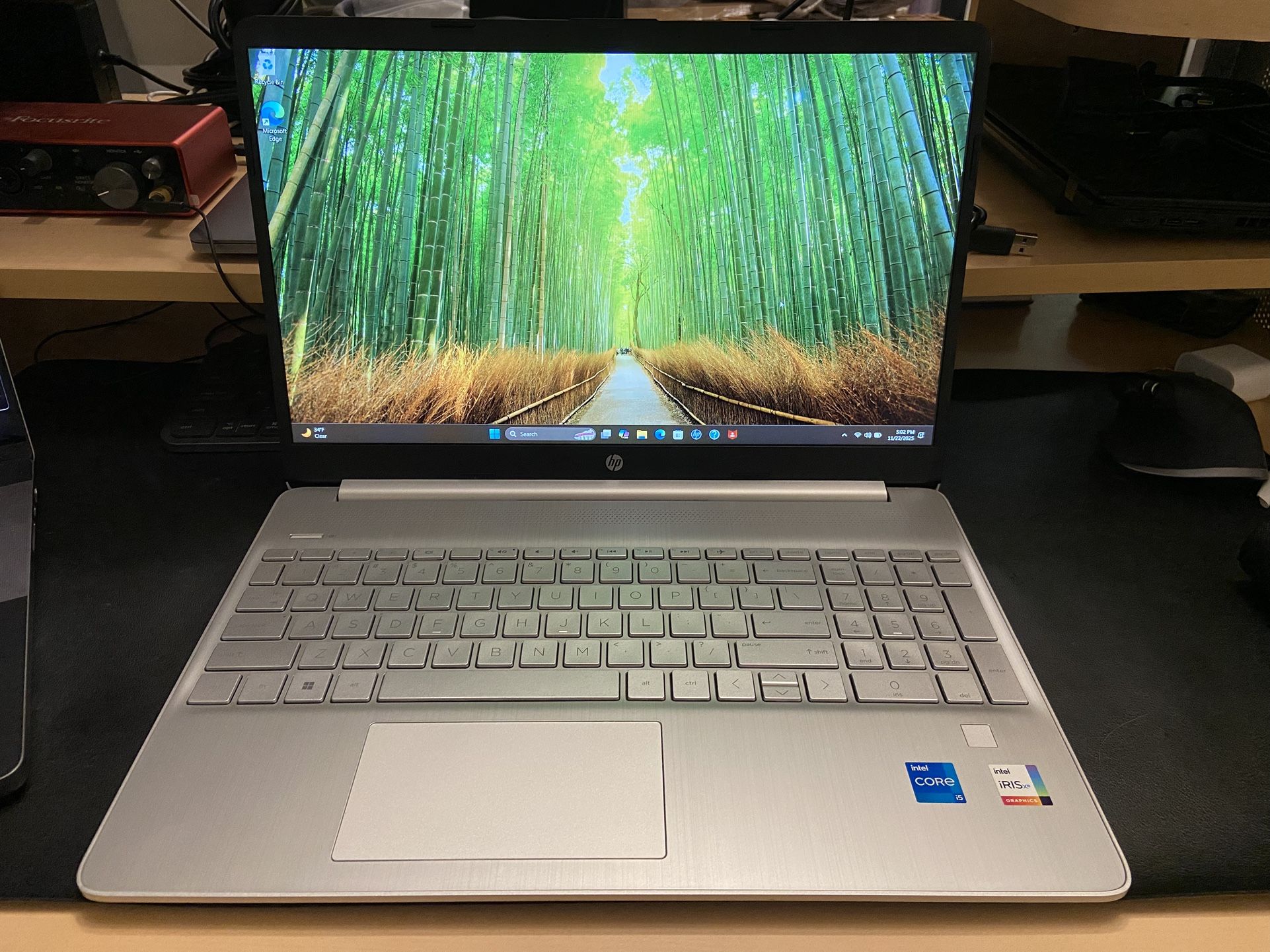 HP 15-DY2193DX 15.6" FHD Laptop Intel Core i5-1135G7 2.4GHz 32GB DDR4 256GB NVMe