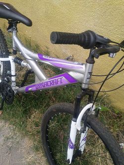 Dynacraft mountain bike (New) 26 inch rim size