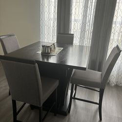 High Table And 4 high Chair Dinning Table