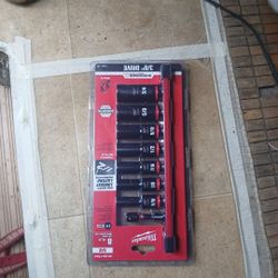 Milwaukee 8-piece 3/8 Impact Socket Set