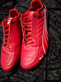 Puma Ferrari red and white
