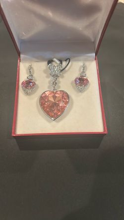 Borun Pink Heart Crystal Jewelry Set