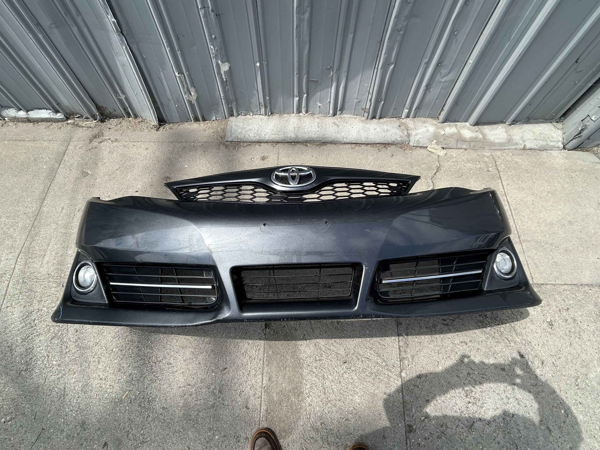 2012 Toyota Camry Front Bumper