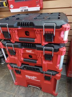 Milwaukee new set pack out 3 boxes